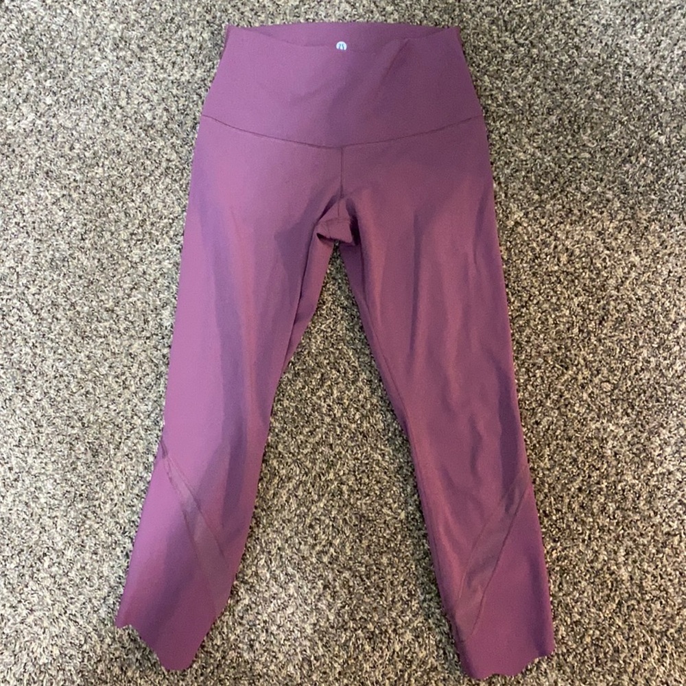 Lulu lemon size 8 cropped leggings